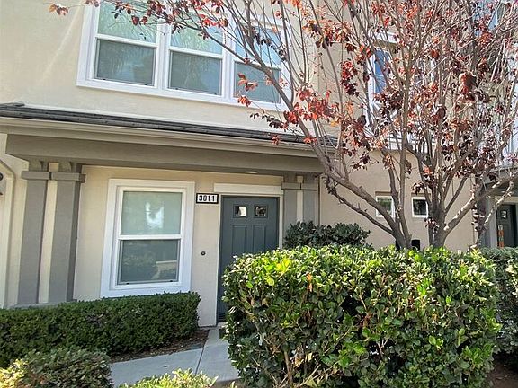 3rd image of 3011 Pacific Palm Way