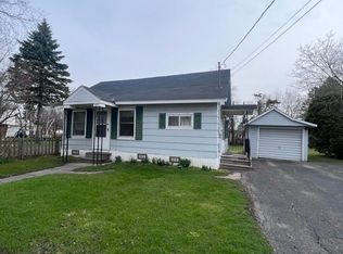 1091 Cedar St, Sault Sainte Marie, MI 49783