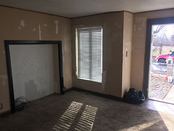 4th image of 2118 Fletcher Ave