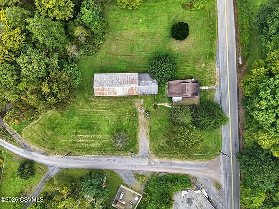 12th image of 385 Spruce Hollow Rd