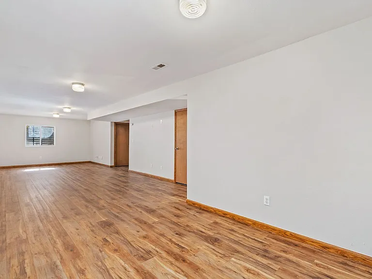 718 Justice Dr — Photo 22