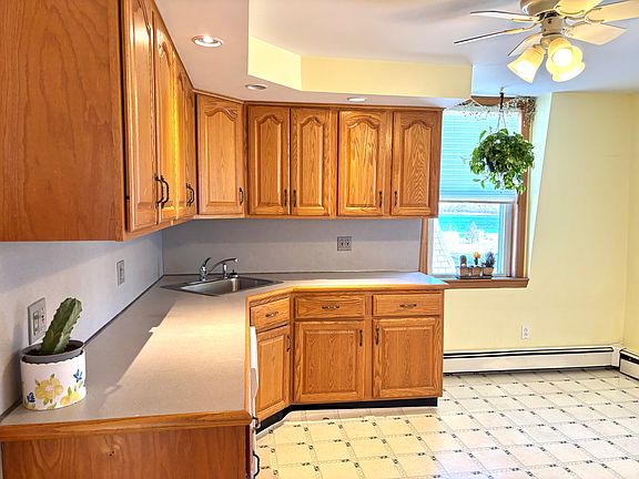 4th image of 55 Port Norfolk St APT 3