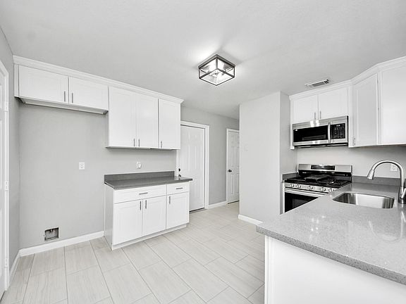 5th image of 4450 Hidden Trace Ct