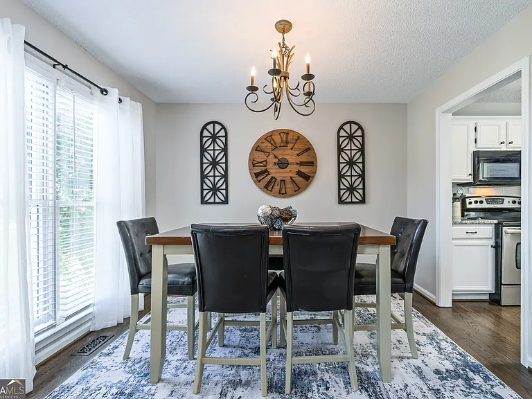 13 Windfield Dr — Photo 9