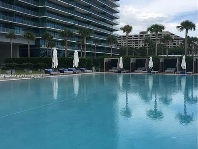 350 Ocean Dr #304N — Photo 51