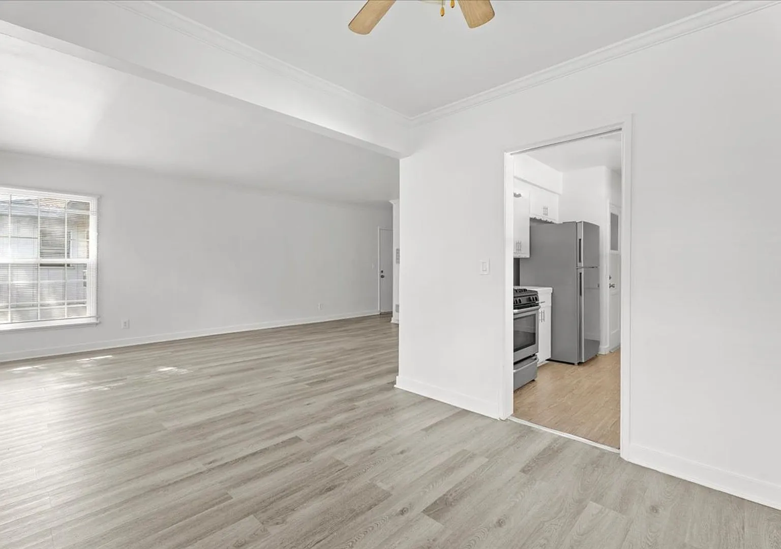 5306 Radford (#553) — Photo 4