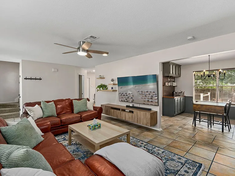 7306 Park Trl W — Photo 8