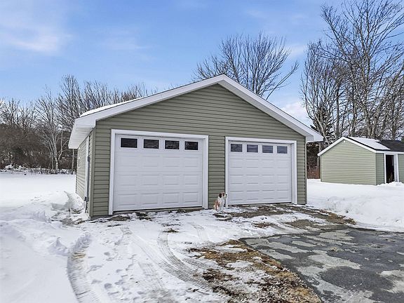 4th image of 17 Freds Rd