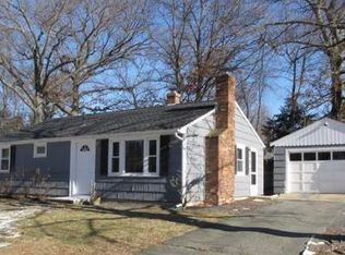 32 Lindsay Rd, Billerica, MA 01821
