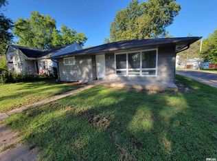 1111 Summer St, Pekin, IL