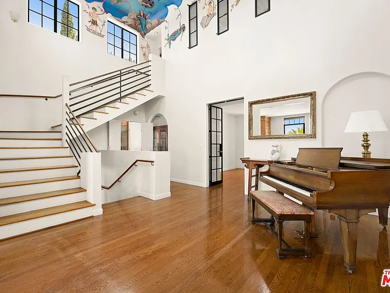 333 Dalehurst Ave — Photo 7