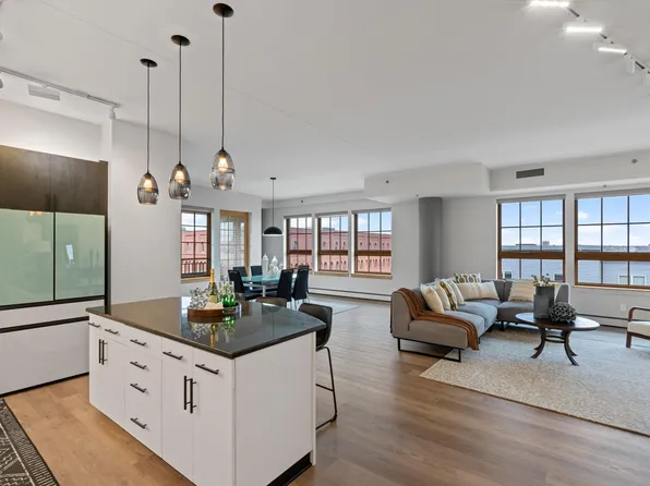 111 4th Ave N APT 602, Minneapolis, MN 55401