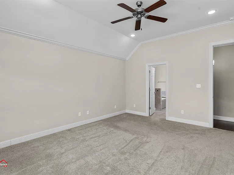 608 Labarre Ln — Photo 11
