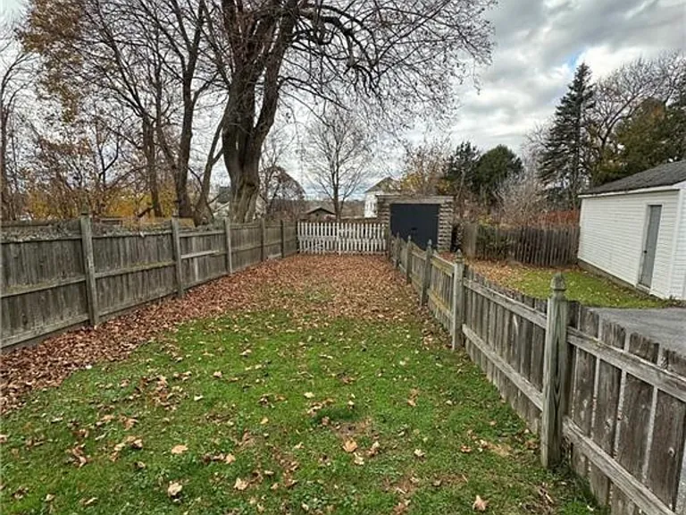 428 S Meadow St — Photo 16