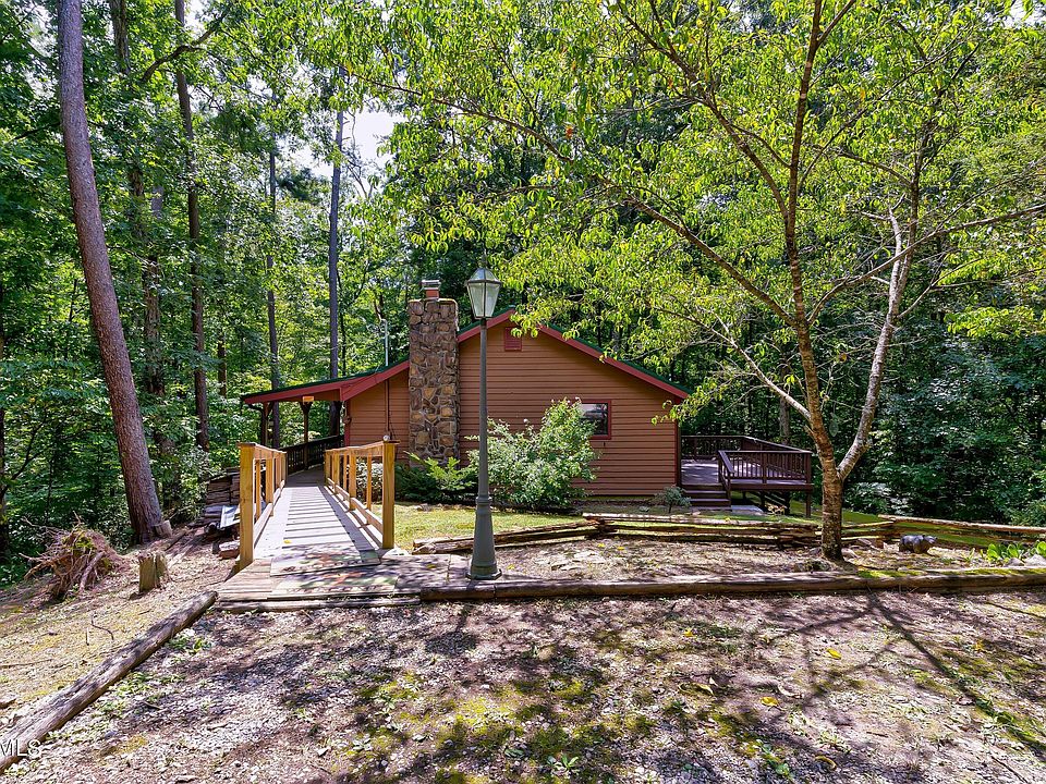 1st image of 308 Deer Run Dr