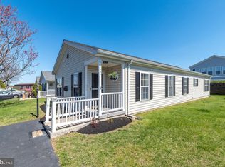2038 Highland Ct #2038, North Wales, PA 19454