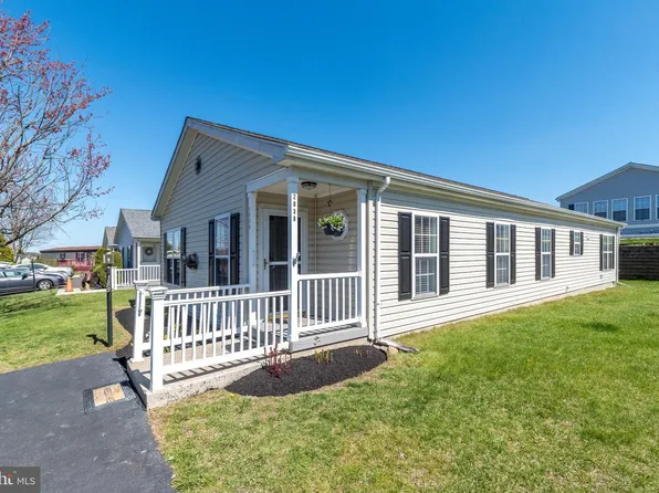 2038 Highland Ct #2038, North Wales, PA 19454