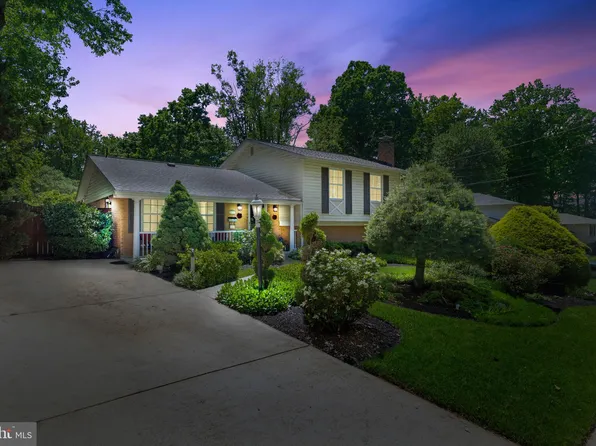 4512 Morgal St, Rockville, MD 20853