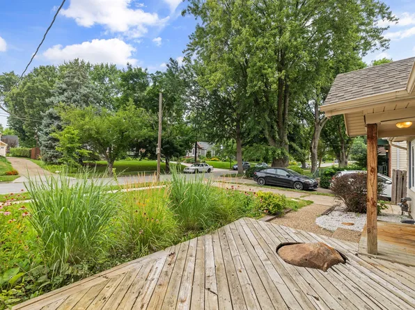 2019 40th Pl, Des Moines, IA 50310