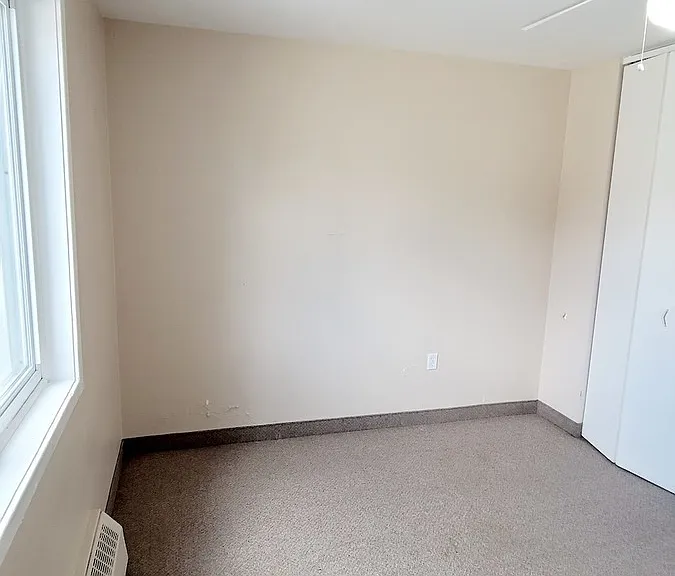 2880 Tecumseh Rd W #303 — Photo 16