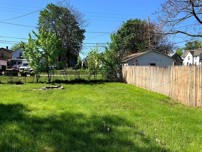 Back/side yard