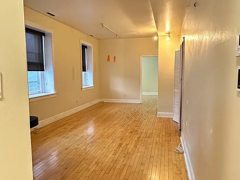 126 Arch St #3 — Photo 4