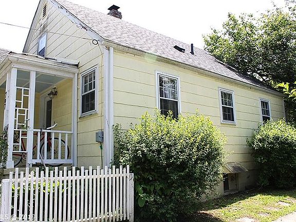 4th image of 707 Montgomery St