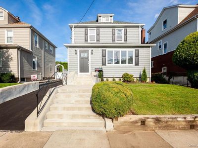 310 Columbus Pkwy, Mineola, NY, 11501