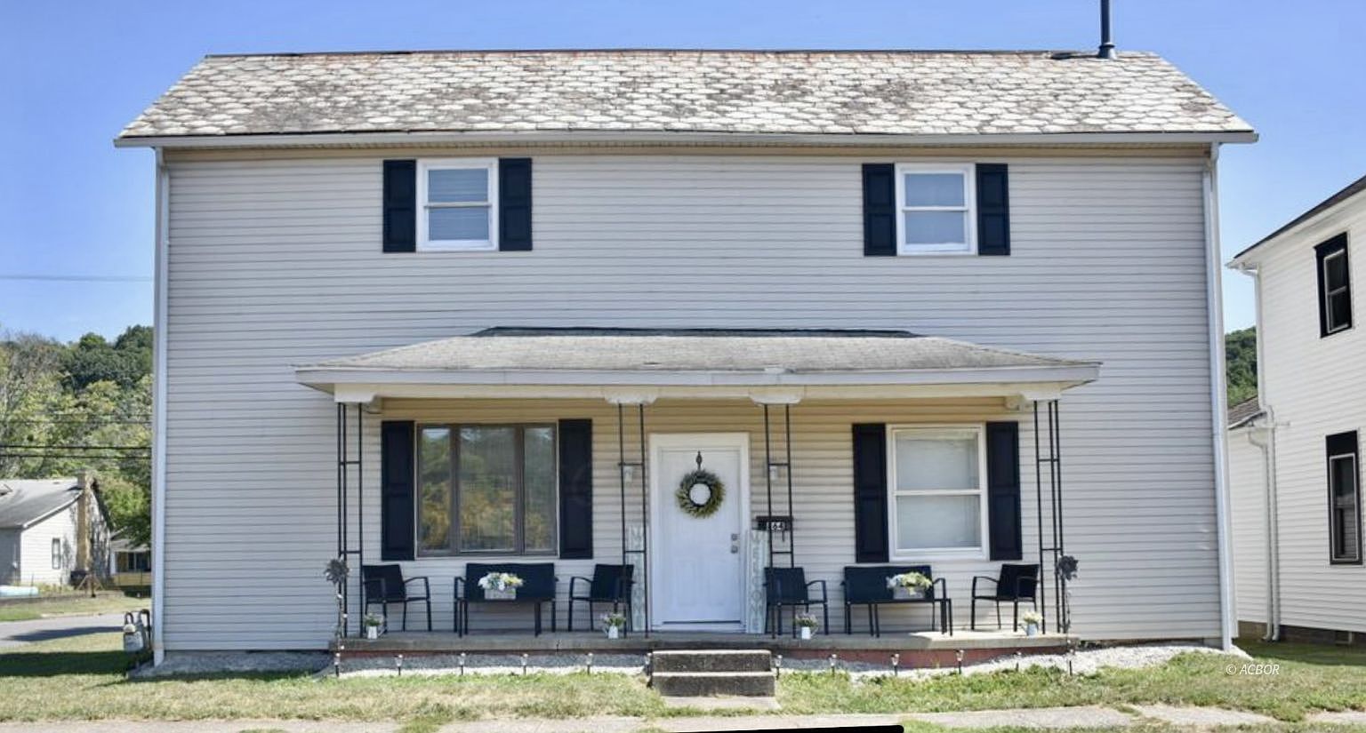 864 Chestnut St, Nelsonville, OH 45764 | Zillow