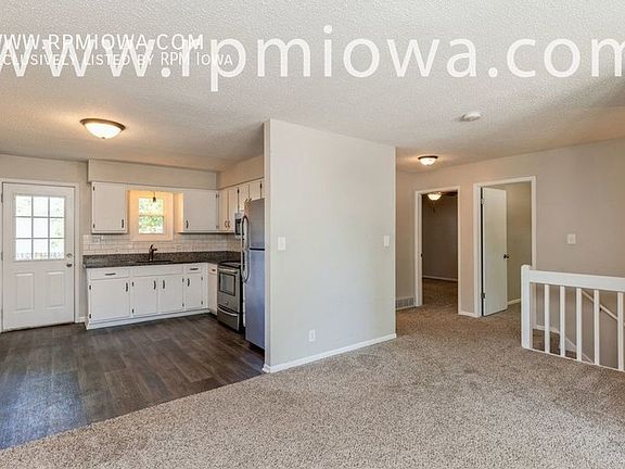 4th image of 2537 NW 17th St