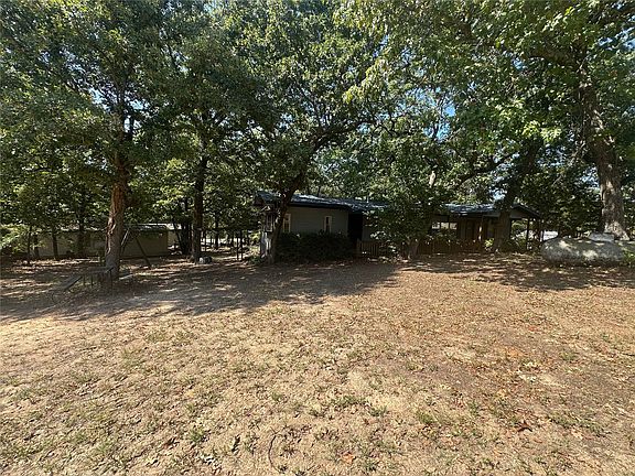 5th image of 10691 Pin Oak Rd