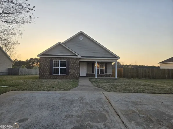 202 Shasta Dr, Perry, GA 31069