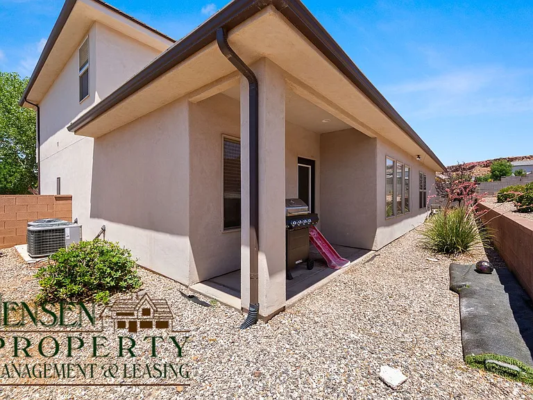 3252 E Tanoak Dr — Photo 33