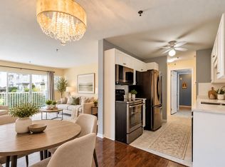 33535 King Rd #104, Abbotsford, BC V2S 6Z5