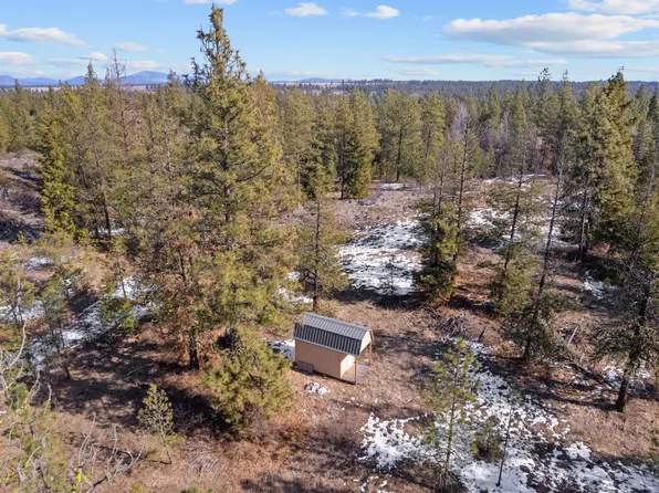 22 W Martha Ln, Reardan, WA 99029