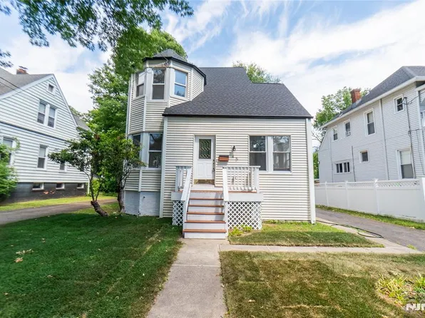 245 Elm Ave, Bogota, NJ 07603