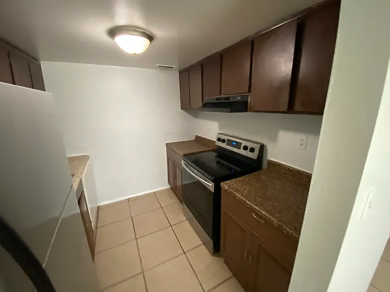 1450 Holden Ave #C — Photo 2