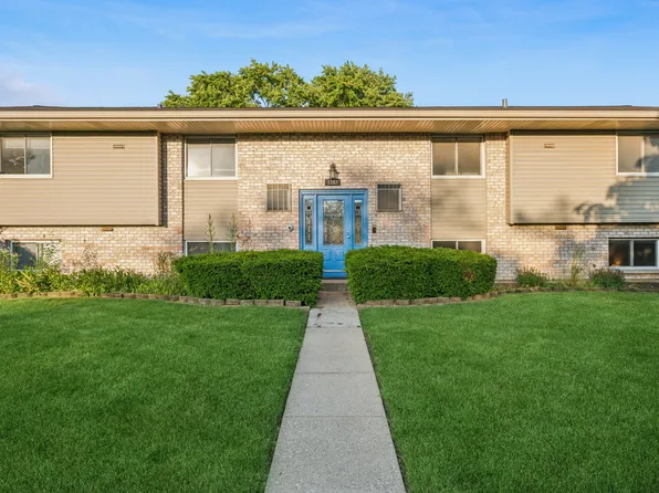 (undisclosed Address), Saint Charles, IL 60174