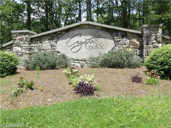 728 Crystal Bay Dr, Denton, NC 27239