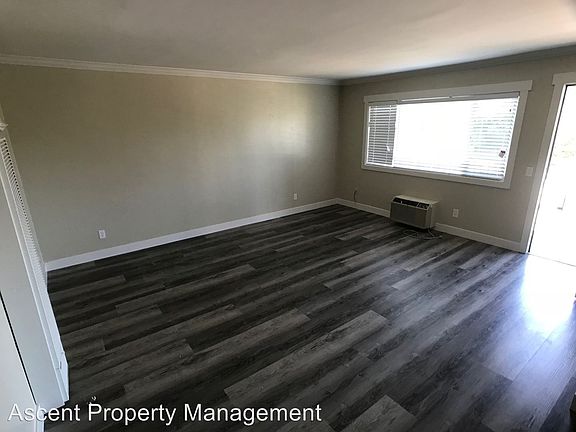 5th image of 594 Graves Ave APT 8