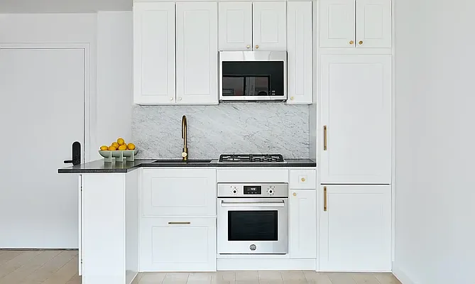 Rented by REAL New York | media 2