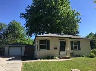 2905 E 18th St, Sioux Falls, SD 57103