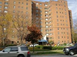 709 Edgewood Rd, Lakewood, OH 44143