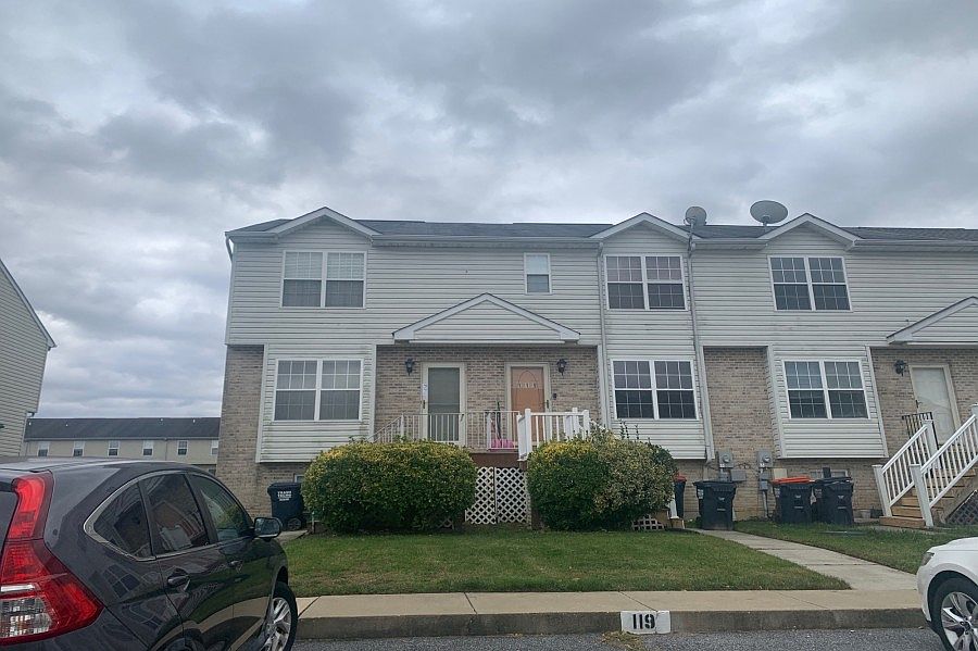 1st image of 117 Rosie Dr