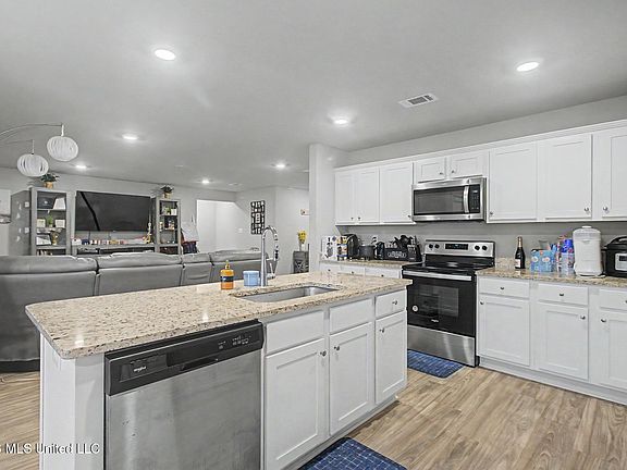 2nd image of 9317 Lexi Ln