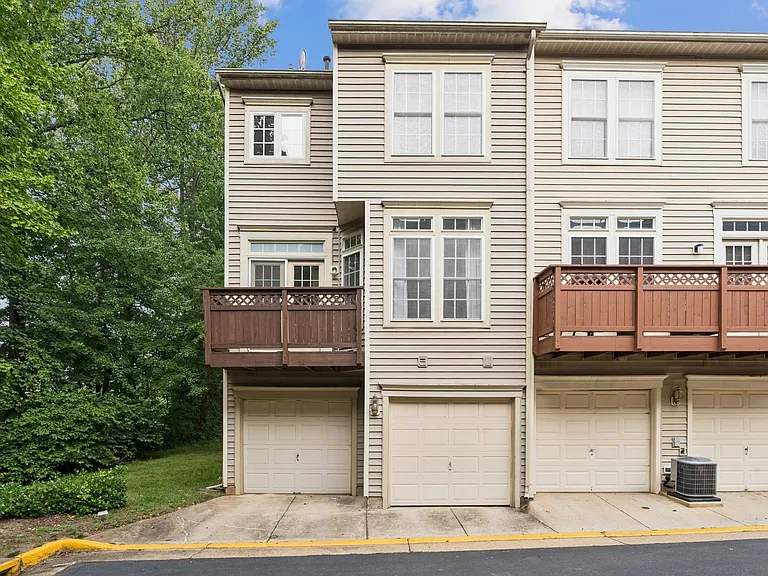 4322 Thomas Brigade Ln — Photo 18