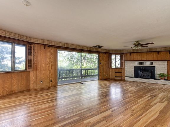 2nd image of 301 E Park Hill Dr