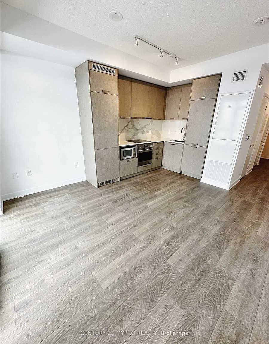 Studio, $1,725 — Photo 2
