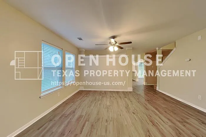 3220 Maryfield Ln — Photo 9