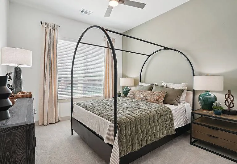 The Residences at Promontory — Photo 8